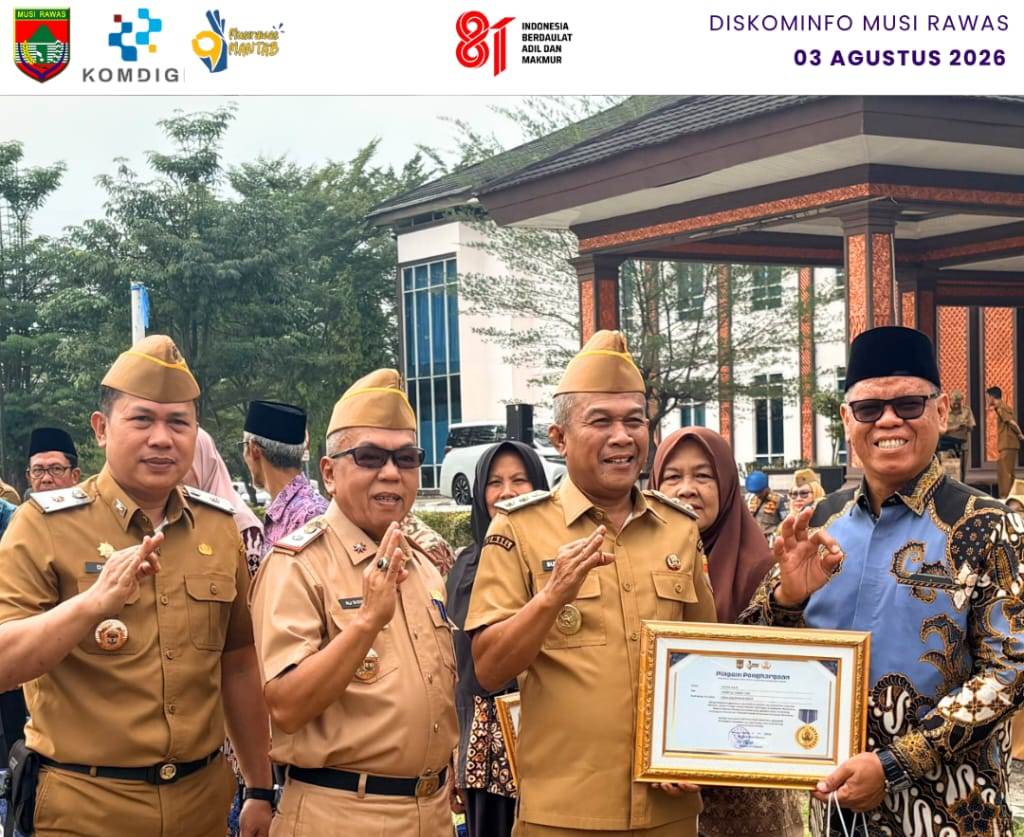 Wakil Bupati Musi Rawas Serahkan Bingkisan kepada PNS Purna Tugas
