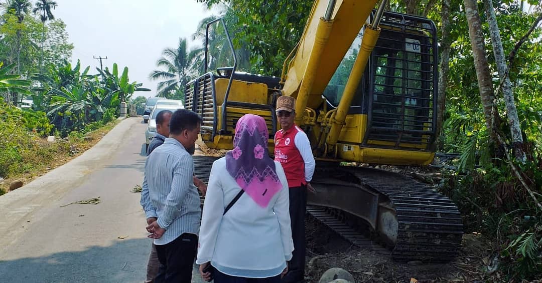 Bupati Mura Tinjau Pembangunan Jalan Di Kecamatan Selangit