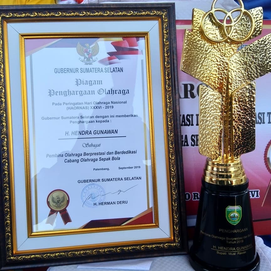 Bupati Musi Rawas H. Hendra Gunawan Meraih Penghargaan Olahraga Sebagai Pembina Olahraga Berprestasi