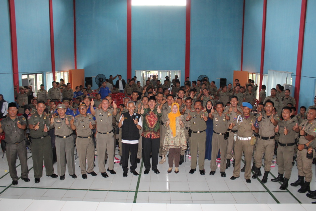 Pembinaan Pegawai Negeri Sipil dan TKST Satuan Polisi Pamong Praja dan Pemadam Kebakaran
