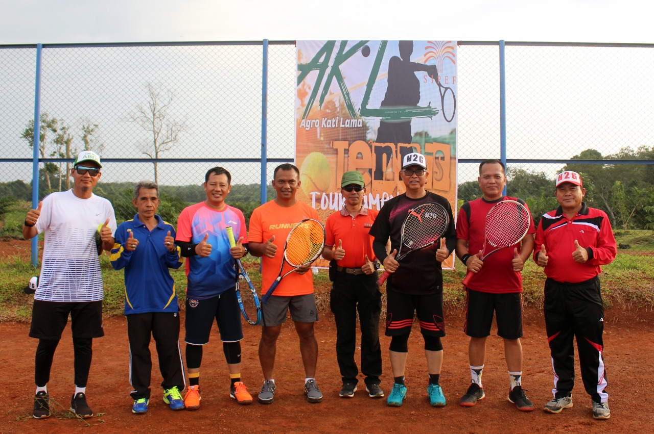 Bupati Tutup Turnamen Tennis Agro Kati Lama di Desa Durian Remuk