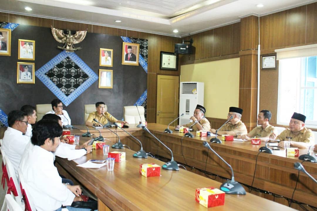 Asisten I Terima Audiensi Poros Hijau Indonesia