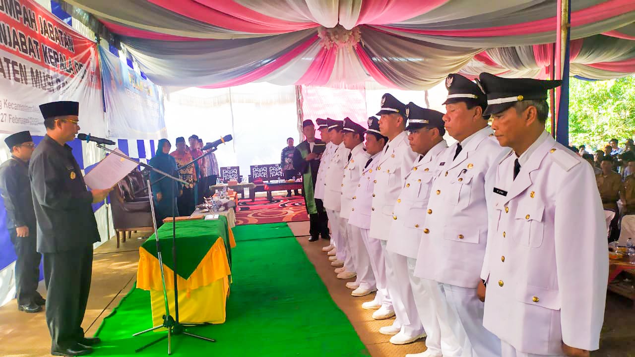 Bupati H2G Lantik 9 Penjabat Kepala Desa