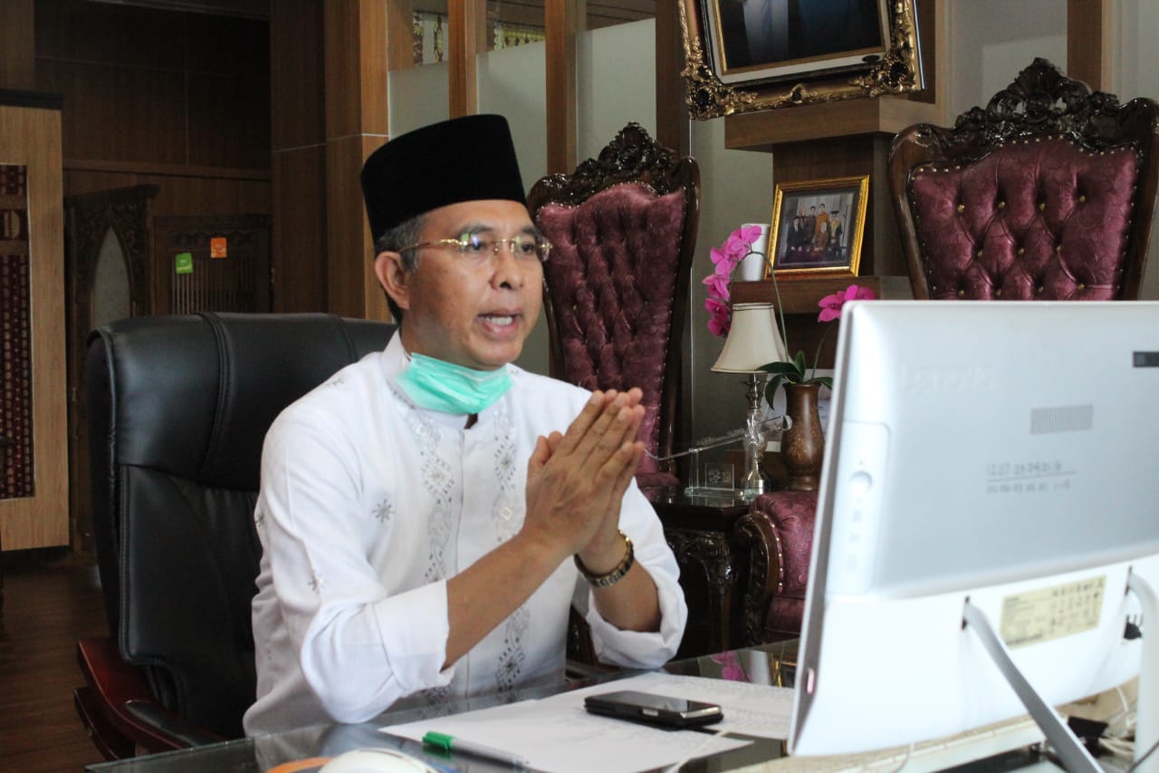 Melalui Vidcon, Bupati Gelar Halal Bihalal Bersama Kades di 5 Kecamatan
