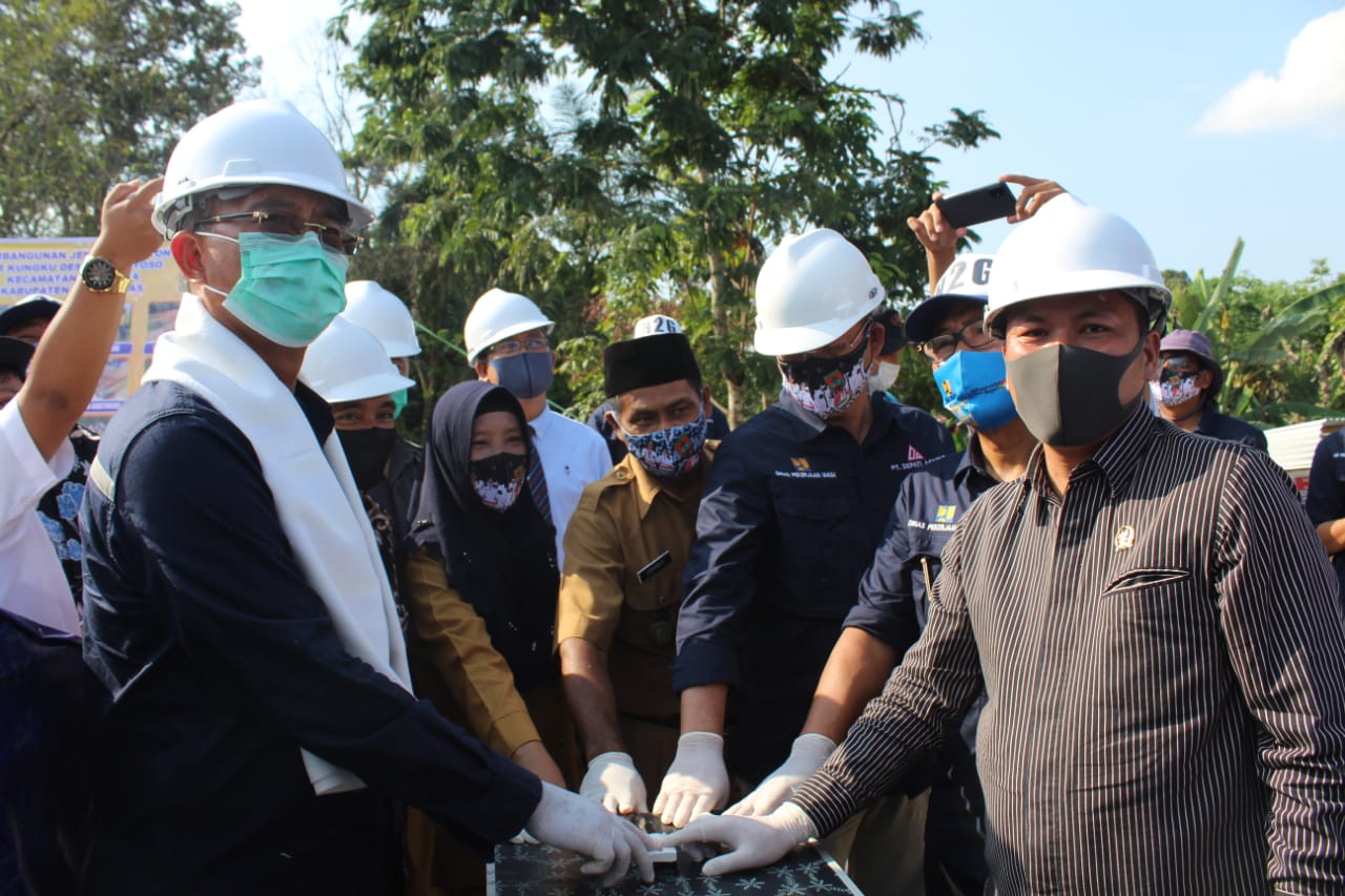 Di Jayaloka, Bupati H2G Resmikan Jembatan Air Kungku Kertosono dan Margoyoso