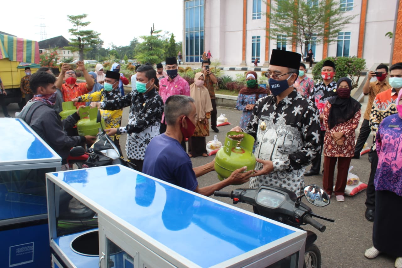 10 Bantuan Gerobak Motor, Bupati Berikan Untuk Pedagang Kecil di Kabupaten Musi Rawas