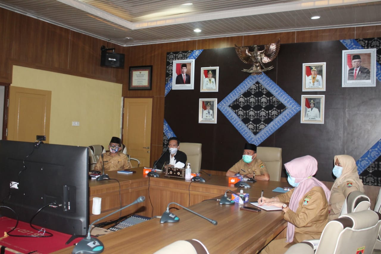 Sekretaris Daerah Kabupaten Musi Rawas mengikuti Sosialisasi tentang Jaminan Kesehatan melalui Video