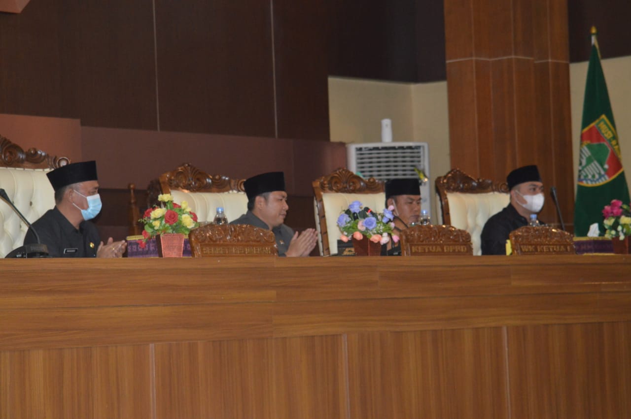 DPRD Mura Gelar Rapat Paripurna Bahas Pengumuman Usulan Pemberhentian Bupati - Wabup 2016 - 2021