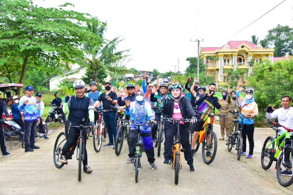 Bupati dan Wabup Mura Meninjau Pembangunan Jalan di Kecamatan Megang Sakti