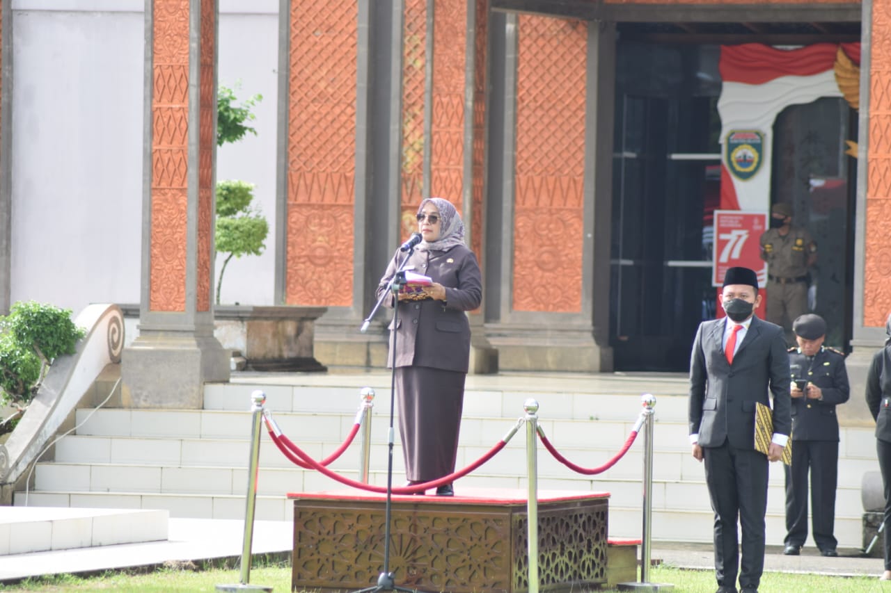 Upacara peringatan Hari Pahlawan di Halaman Kantor Bupati Musi Rawas