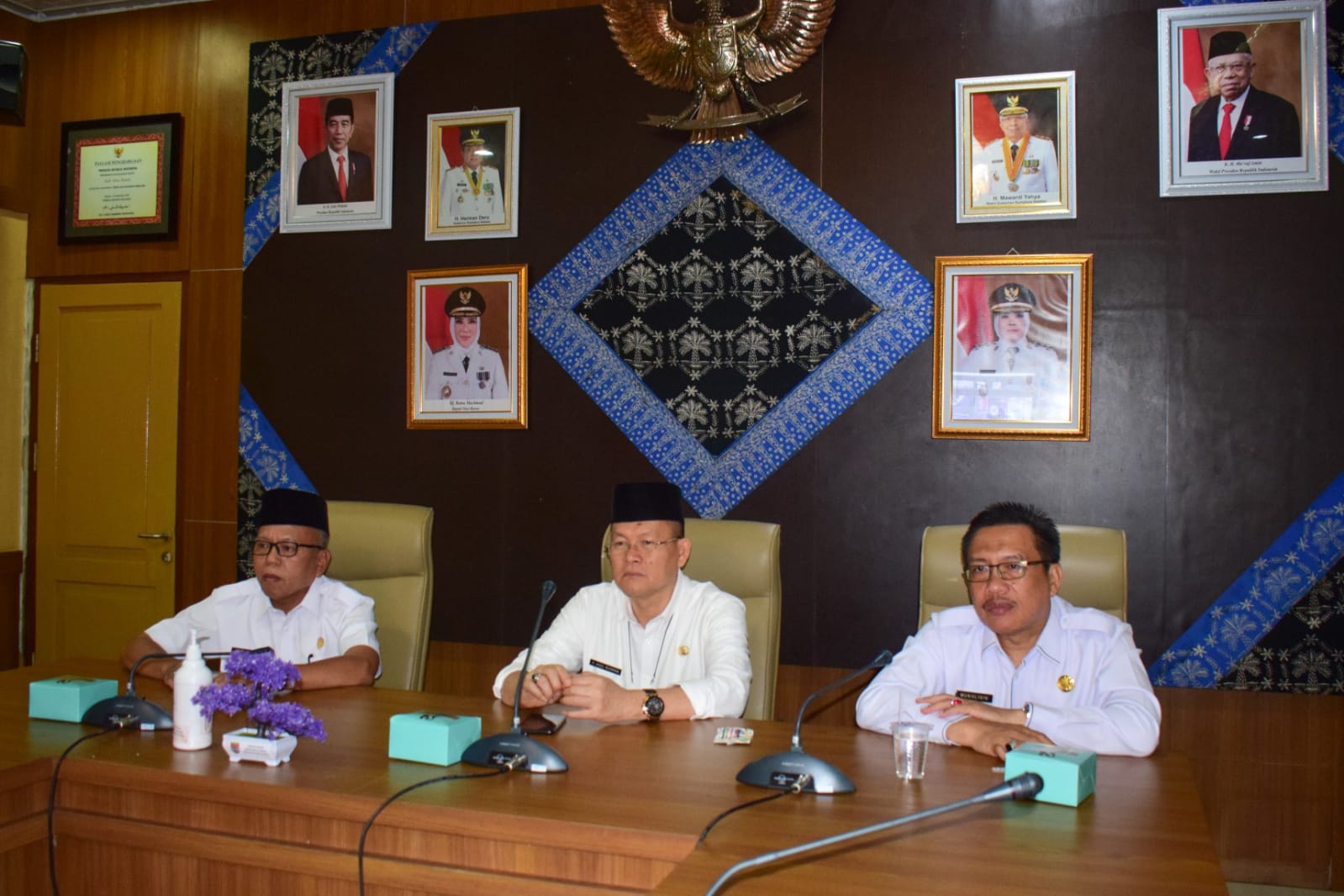 Sosialisasi Penetapan Partai Politik Peserta Pemilu 2024 melalui konferensi video