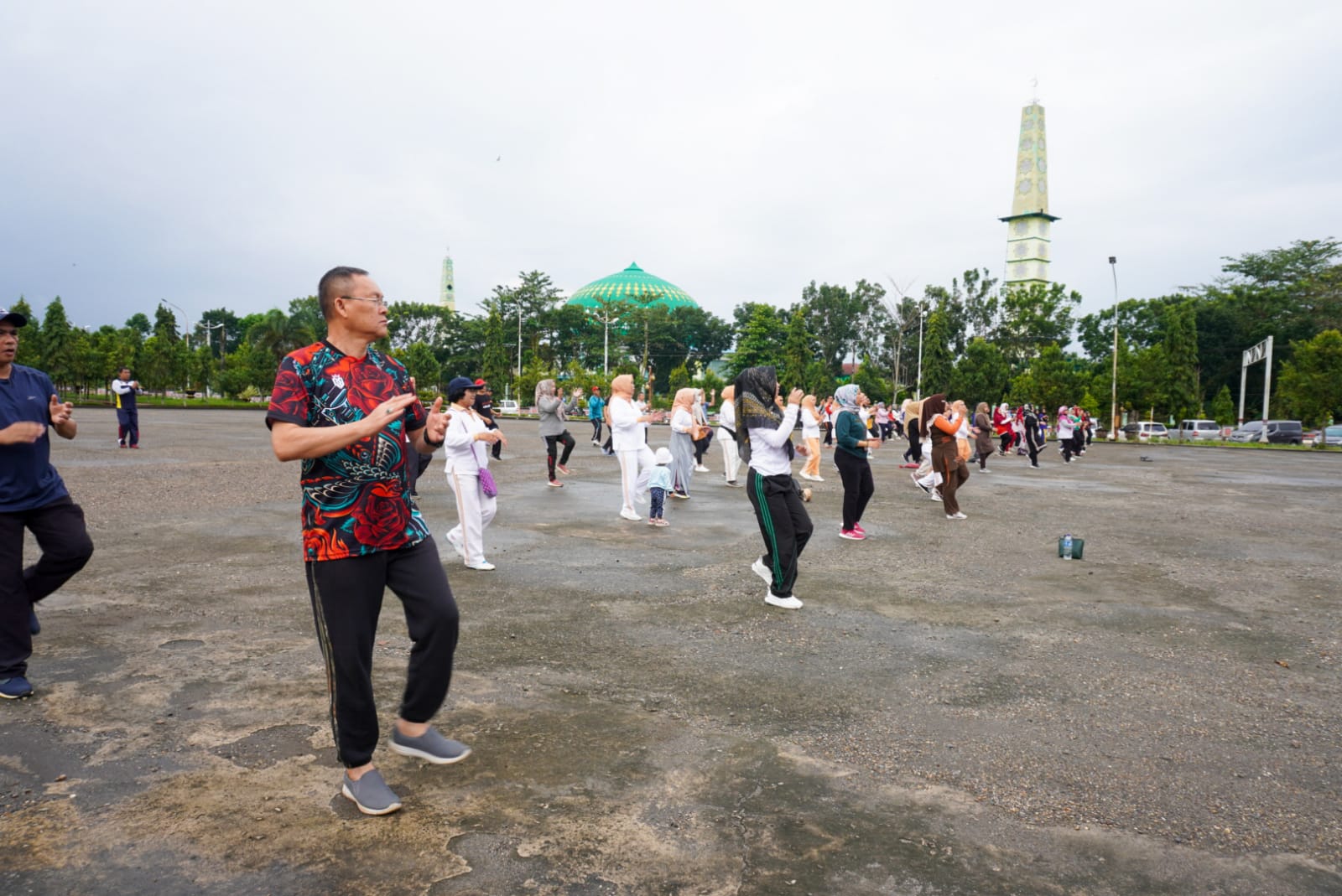 Wakil Bupati Musi Rawas ikuti Senam Bersama di Lapangan Taman Beregam Muara Beliti